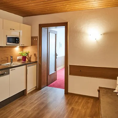 Sailer Apartment *