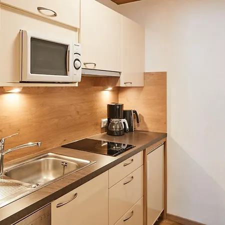Apartment Sailer